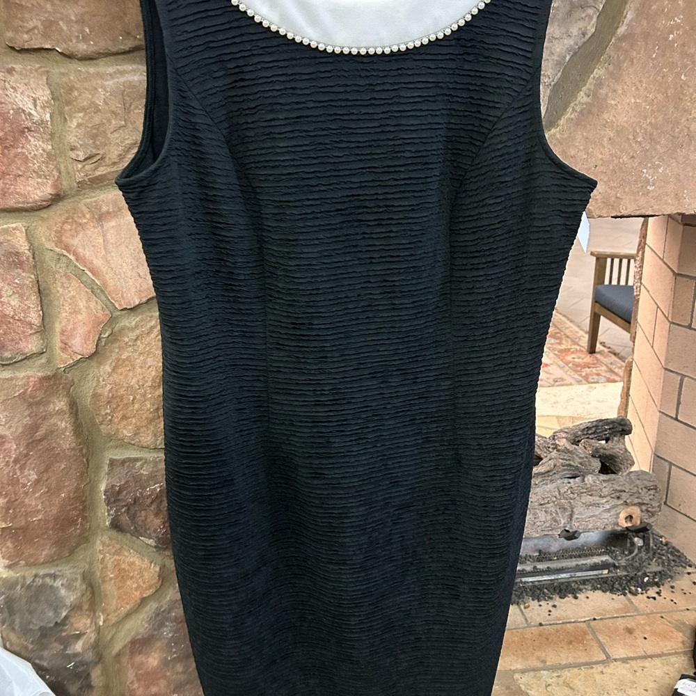 Dress Black Ribbed Midi Sheath with Peter Pan Collar for Cocktail PEARL collar